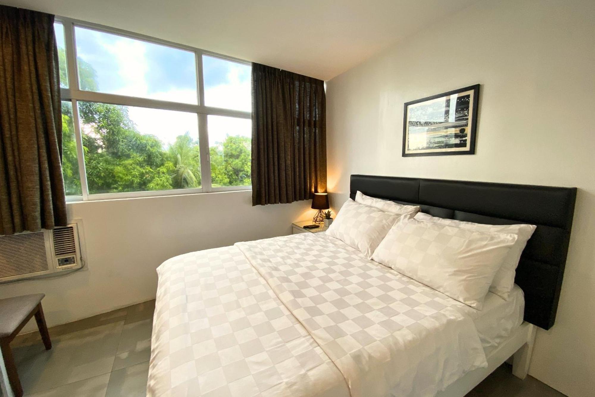 Tely'S Bed & Breakfast Iloilo Powered By Cocotel Exterior foto